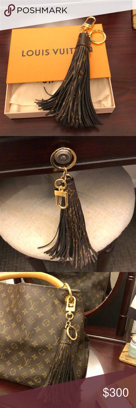 louis vuitton tassel|louis vuitton key holder.